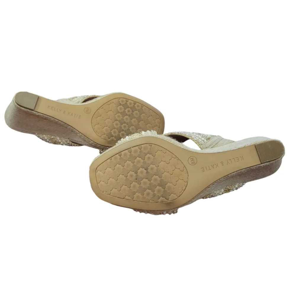 Kelly & Katie Wedge Sandals Size 8